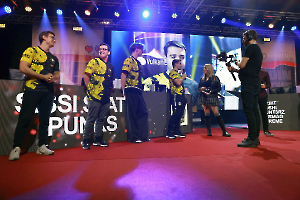 56VulkanLAN_20241027_115034_RY3A6443_dunkellicht_1440px