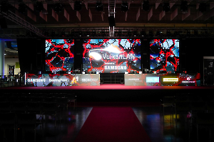 58VulkanLAN_20251024_144030__A748610_dunkellicht