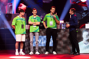 58VulkanLAN_20251024_195131_RY3A8015_dunkellicht