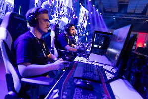 58VulkanLAN_20251024_200624_RY3A8041_dunkellicht