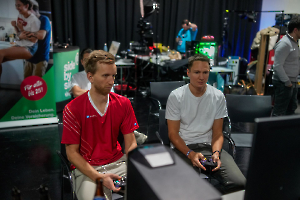 58VulkanLAN_20251025_144219__A748937_dunkellicht