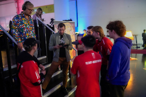 58VulkanLAN_20251025_144509__A748961_dunkellicht