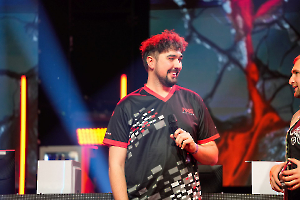 58VulkanLAN_20251025_230514__A749240_dunkellicht